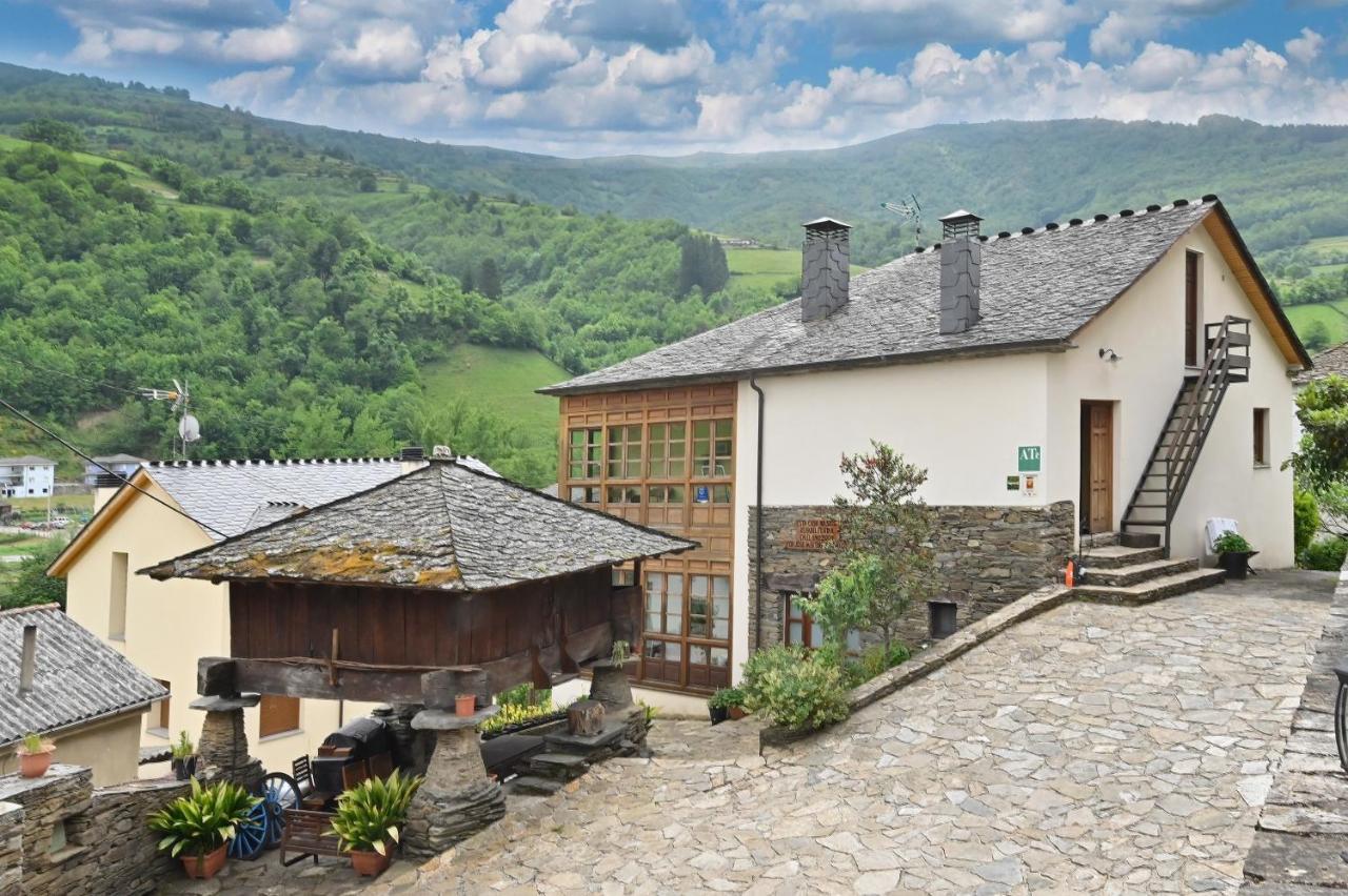 Puente Del Narcea Apartment Cangas De Narcea Exterior photo